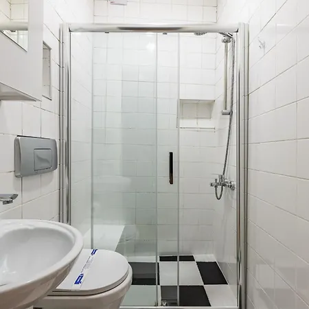 Pin Exclusive 1 Bd Taksim B3 * 이스탄불